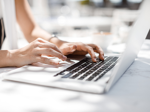 Pc-laptop-notebook-nuovi-per-uffici-aziende-villafranca